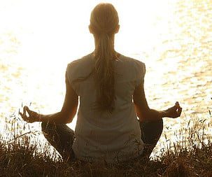 meditation and yoga for psoriasis pain