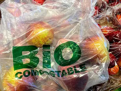 remove food from plastic packaging