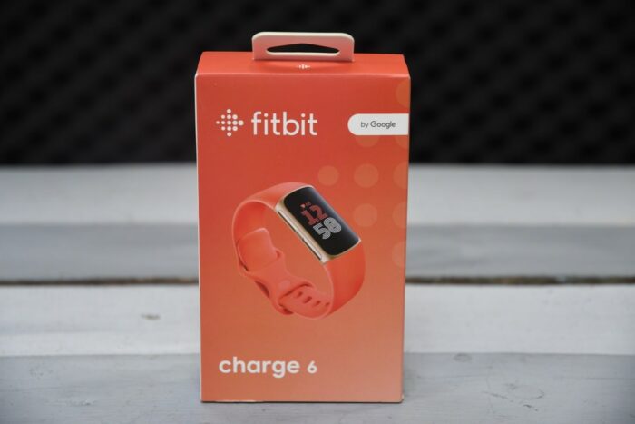 Fitbit Charge 6 Box